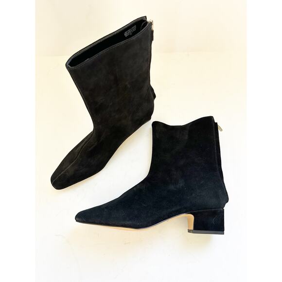 NWOB Ann Taylor Tapered Heel Suede Bootie Black 7M - Picture 2 of 7